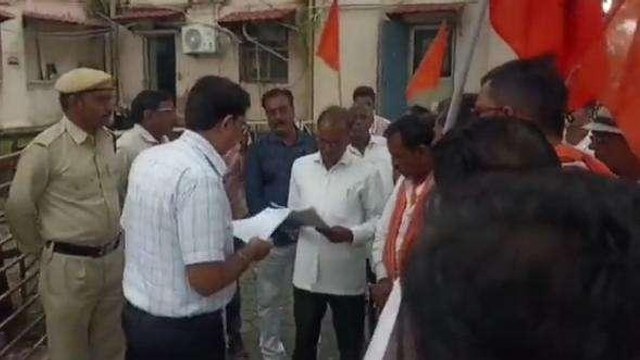 धार: भारतीय किसान संघ ने कलेक्टर को सौंपा ज्ञापन,रखी यह 19 मांग