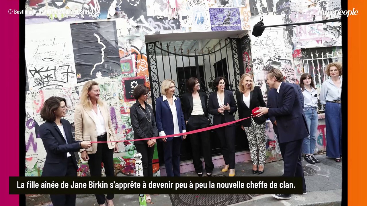 Charlotte Gainsbourg et Yvan Attal : Ce déjeuner de famille dans un endroit "raffiné" parisien, leurs filles ravies !