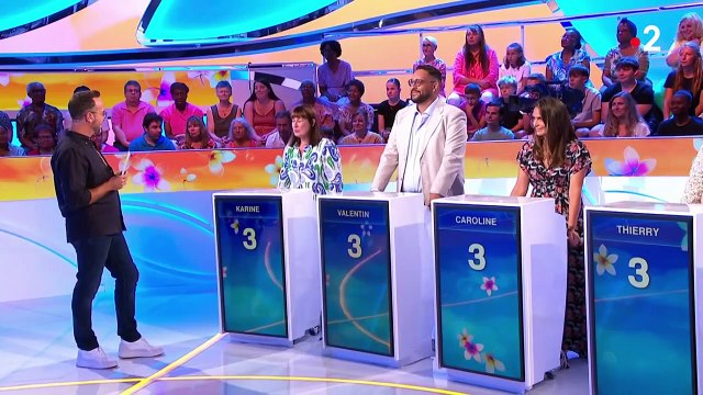 Une candidate de Tout le monde veut prendre sa place se moque du fiasco de son fils...