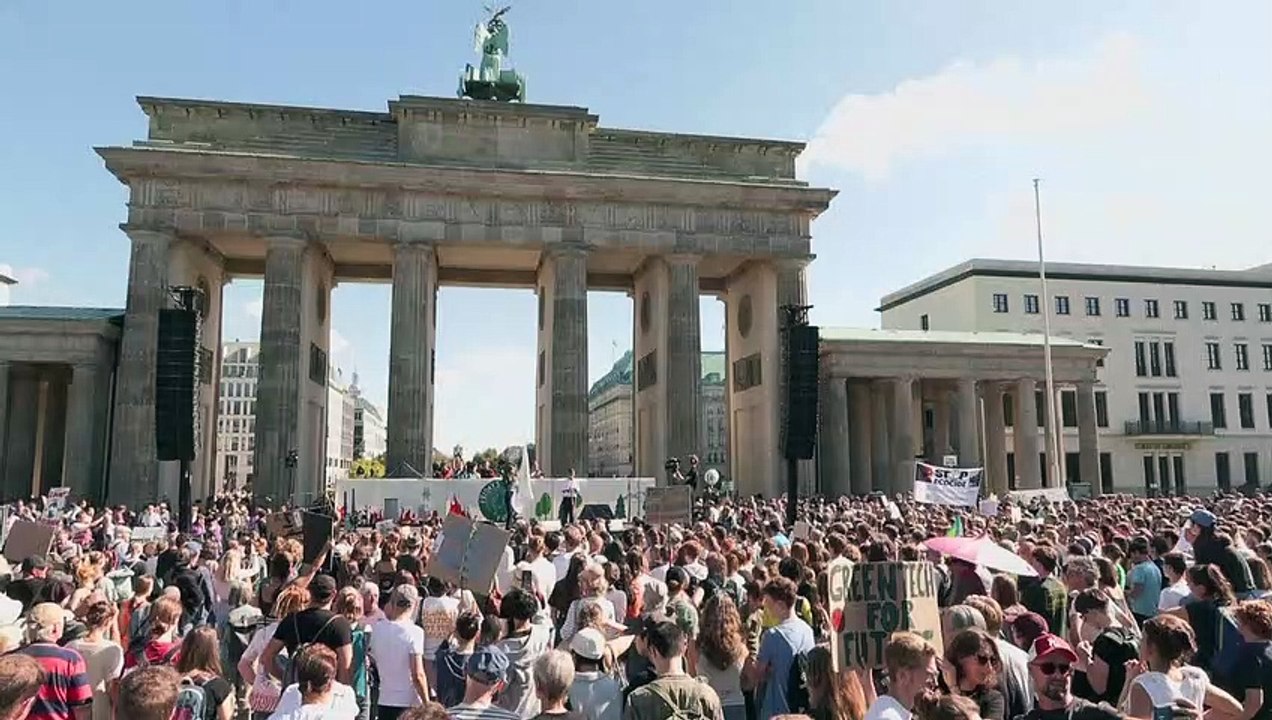 Tausende demonstrieren in Berlin für eine bessere Klimapolitik