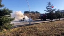 Bolu Abant İzzet Baysal Üniversitesi Kampüsünde Otomobil Yangını