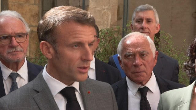 Visite du Pape à Marseille : Emmanuel Macron justifie sa présence à la messe