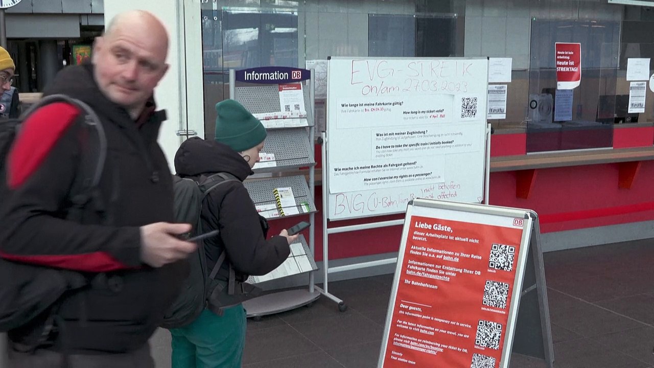 Fast jeder dritte Bahnreisende kommt verspätet an