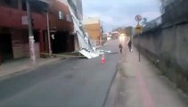 Vendaval arrancou telhados e assustou moradores da Grande BH