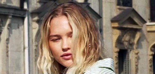 VIDEO-HOMEPAGE-DESKTOP-AH23-01