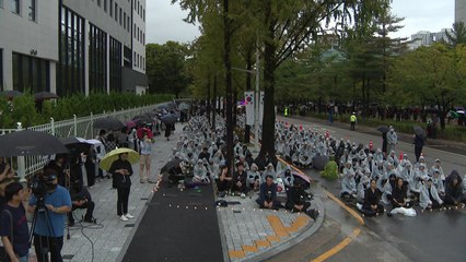 '대전 사망 교사' 추모제..."교권 지키는 것이 학생과 학교 지키는 일" / YTN