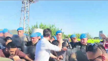 Agrobay işçilerine ikinci kez jandarma müdahalesi: Çok sayıda kişi gözaltında