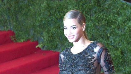 Beyoncé, Taylor Swift Reporter Jobs Added by America’s Largest Newspaper Chain