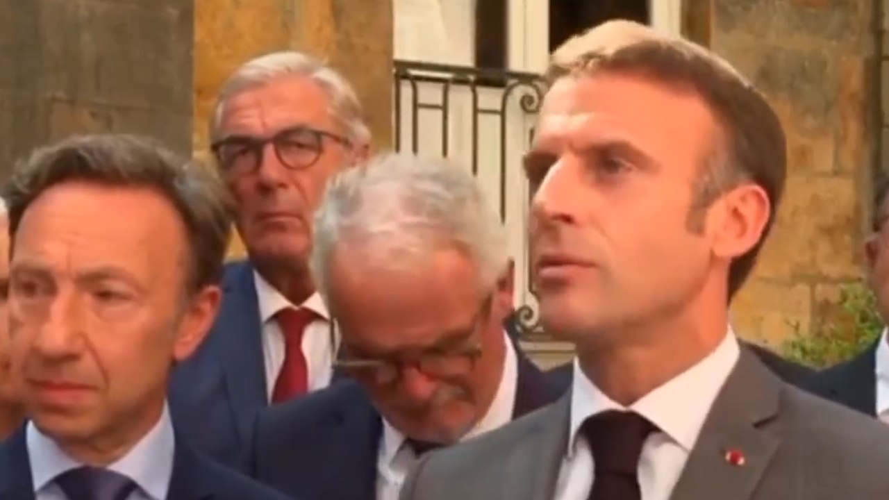 Niger : Macron affirme que l'ambassadeur de France est "pris en otage"