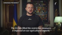 Zelensky urges neighbouring countries to lift embargo on Ukraine grain imports