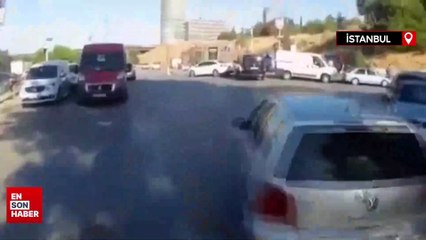 İstanbul'da polis kaçan sürücüyü motokuryenin arkasına binerek yakaladı