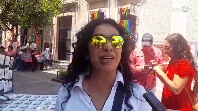 Tapizan con carteles de búsqueda el 5° Informe del alcalde de Lagos de Moreno