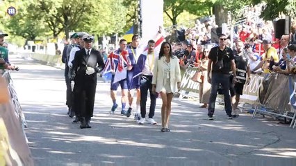 Meghan Markle is seen 'Marching' at the Cycling medal ceremony