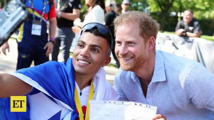 Prince Harry Celebrates 39th Birthday With Sausage, Beers and More! (Source)