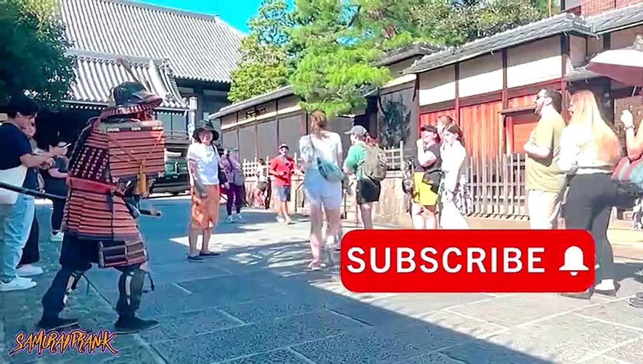 SAMURAI Mannequin Prank in Kyoto Japan