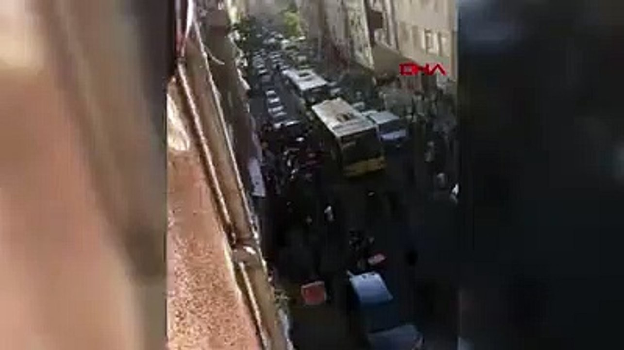 Maltepe'de bıçaklı yol verme kavgası