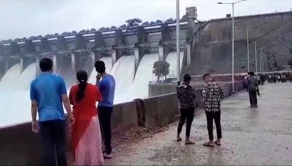 Mahi Dam: झमाझम बारिश से छलक उठा माही डेम, हर सेकेंड निकल रहा है 2 लाख क्यूसेक की रफ्तार से पानी