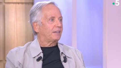 “Faire un enfant avec Babeth” : Fabrice Luchini se lâche suite à une bourde d’Anne-Elisabeth Lemoine dans C à vous