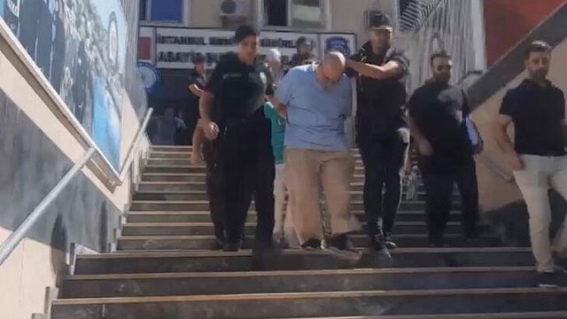 FETÖ'den ihraç edilen profesör hakkında şok iddialar...