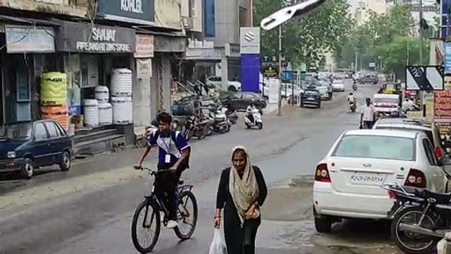 Weather Update: बरसात ने​ भिगोया अजमेर को, बह गया सड़कों पर पानी