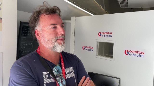 Una de las novedades de La Vuelta: el camión de 'Rayos X' en la meta