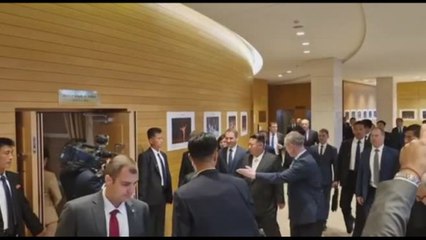 Tappa culturale a teatro per Kim Jong-un in Russia