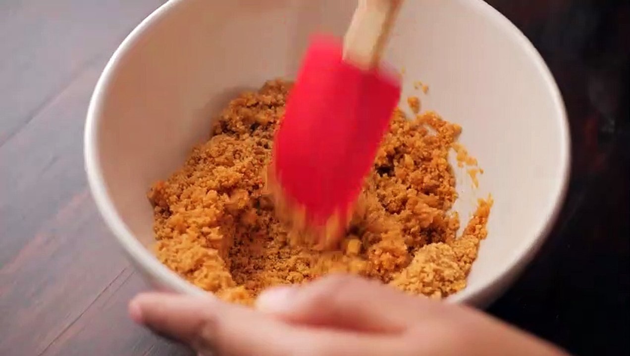 Quick & Easy Microwave Cheesecake in 5 Minutes