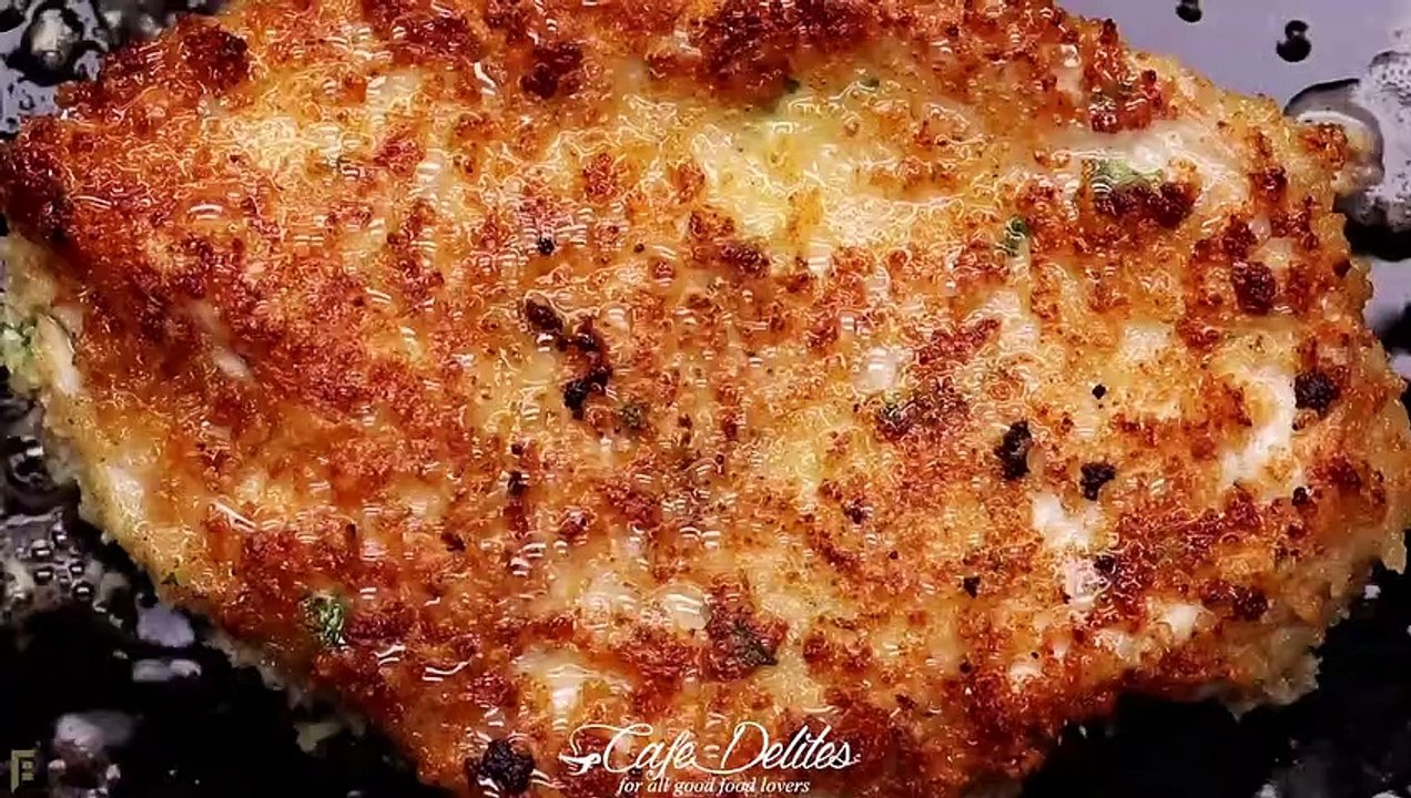 CRISPY CHICKEN PARMESAN