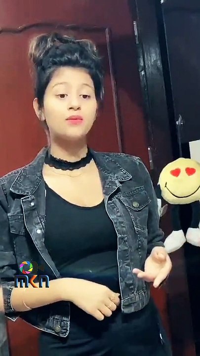 MKN Reels (Anjali Arora) - Kar Da Comment
