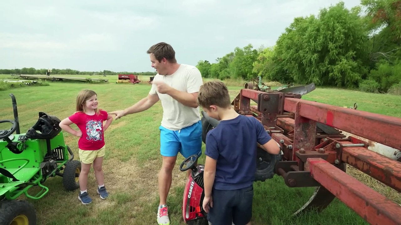 Hudson found a new camper for his tractor Tractors for kids video