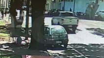 Câmera flagra furto de veículo Gol no Centro