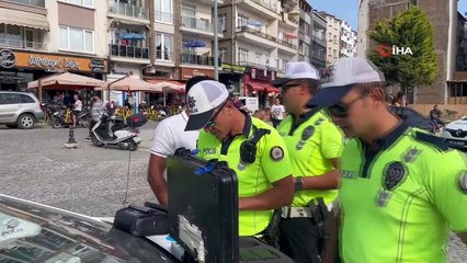 Alkol denetimine takılan sürücü polislere zor anlar yaşattı