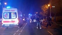 Kocaeli'de Hafif Ticari Araç Otomobile Çarptı: 2 Yaralı