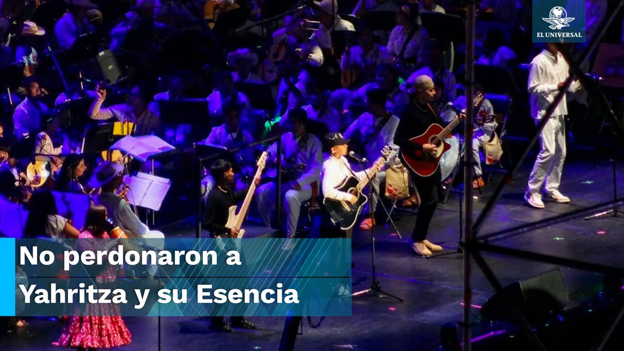 "¡Fuera, Fuera!": abuchean a Yahritza y su Esencia en el Zócalo