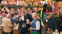 Erst rannten sie - dann floss das Bier: So begann das 188. Oktoberfest