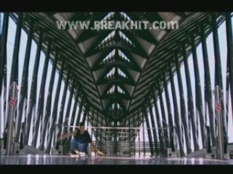 Bboy lilou - creatin est insperation (www.hong-ten.skyblog.c