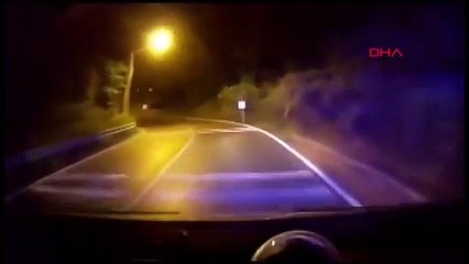 Sarıyer'de Ambulansla Otomobil Kafa Kafaya Çarpıştı