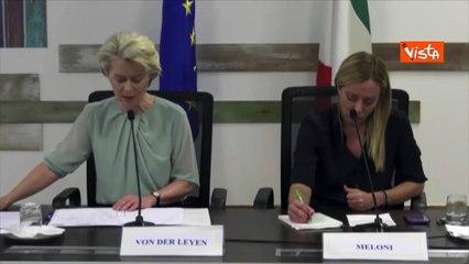 Von der Leyen: "Unire le forze contro business trafficanti spietati e bugiardi"