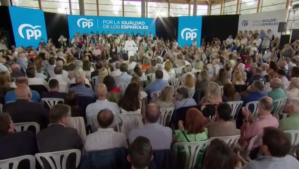 Feijóo responde a Sánchez que “la igualdad” diferencia “una democracia de una dictadura”
