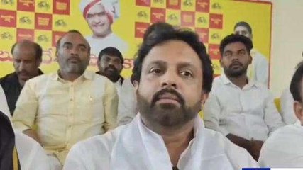 కృష్ణా జిల్లా: ఊళ్లో పెళ్లి కుక్కల హడావిడి... జనసేన నేత సంచలన కామెంట్స్