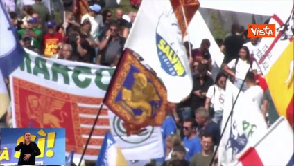 Le Pen: "Noi francesi orgogliosi della Lega e di Salvini"