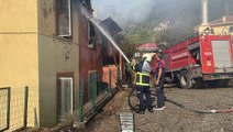 Kastamonu'da 8 ev 3 samanlık yandı