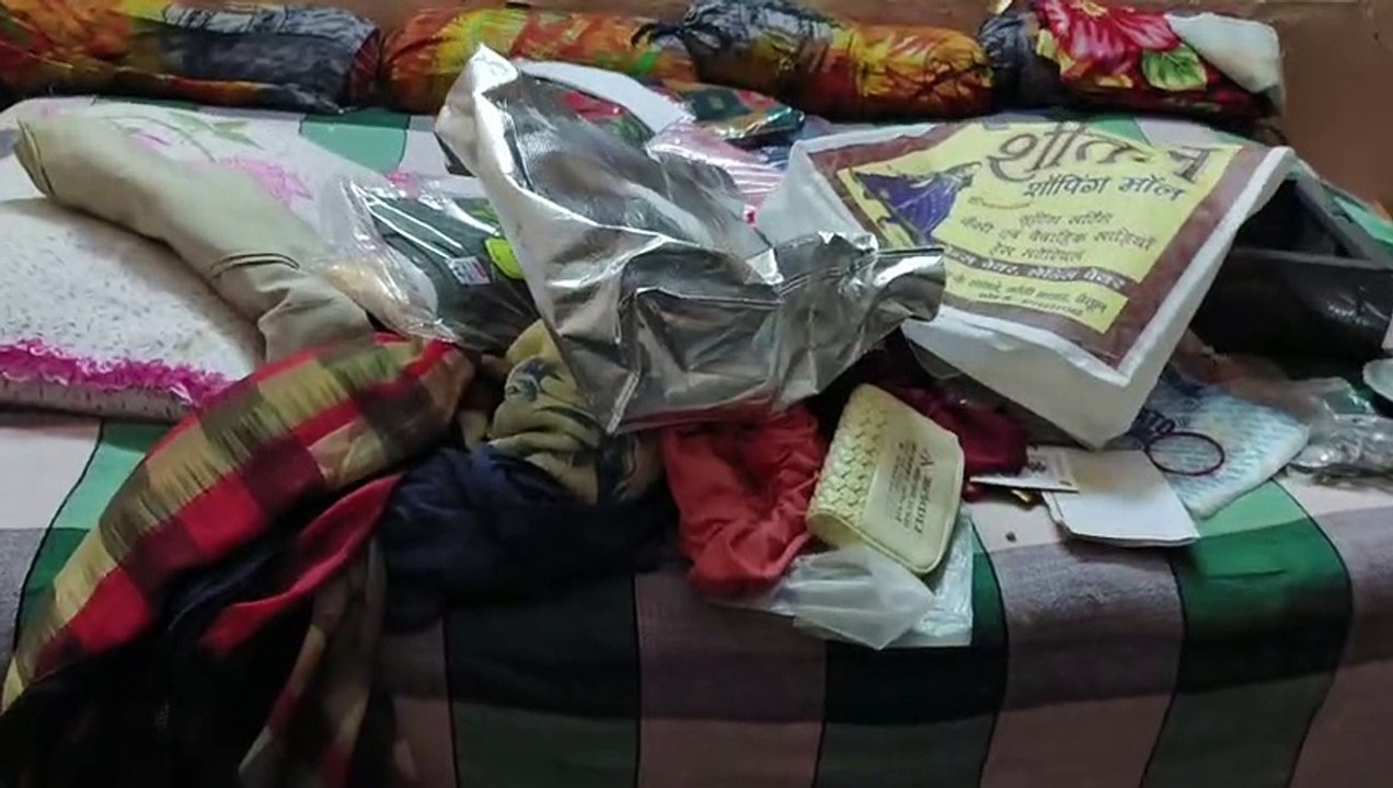 सूने घर को चोरों ने बनाया निशाना