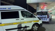 İzmir'de silahlı kavga: Olayla ilgisi olmayan market çalışanı ve babası yaralandı