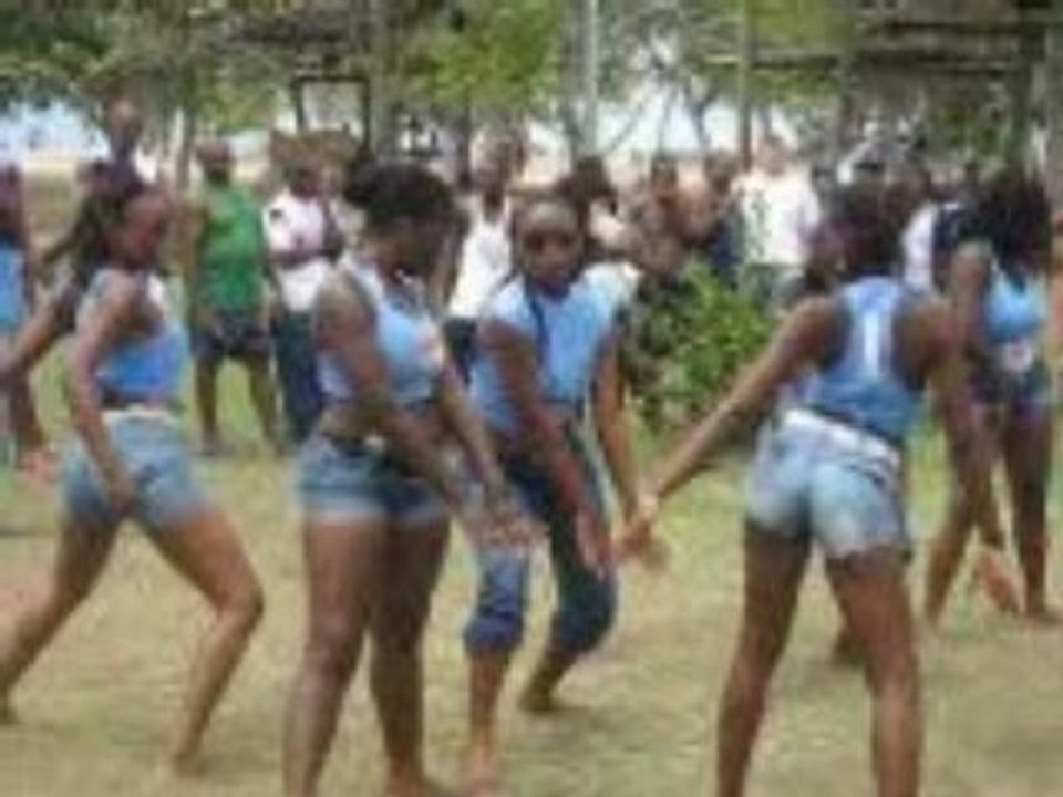 Danse Africaine-Plage de Port-Louis, Guadeloupe