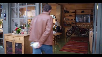 50 Capítulo 8 Final: Sicario se Esconde y Adopta Identidad en una Sastrería 🕵️‍♂️