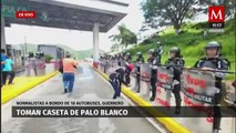 Normalistas toman caseta de Palo Blanco en Guerrero