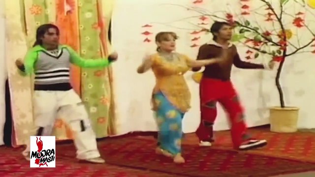 NADIA ALI MUJRA - ISHK SAKOOLEY DAKHIL - PAKISTANI STAGE MUJRA DANCE - NASEEBO LAL