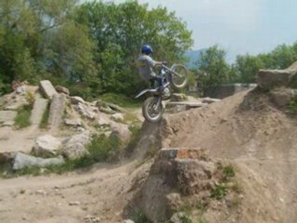 MONTAGE MOTO_0002