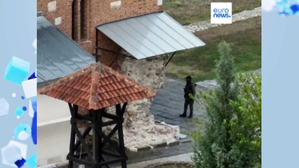 Polícia recuperou controlo de mosteiro kosovar onde grupo armado se tinha barricado